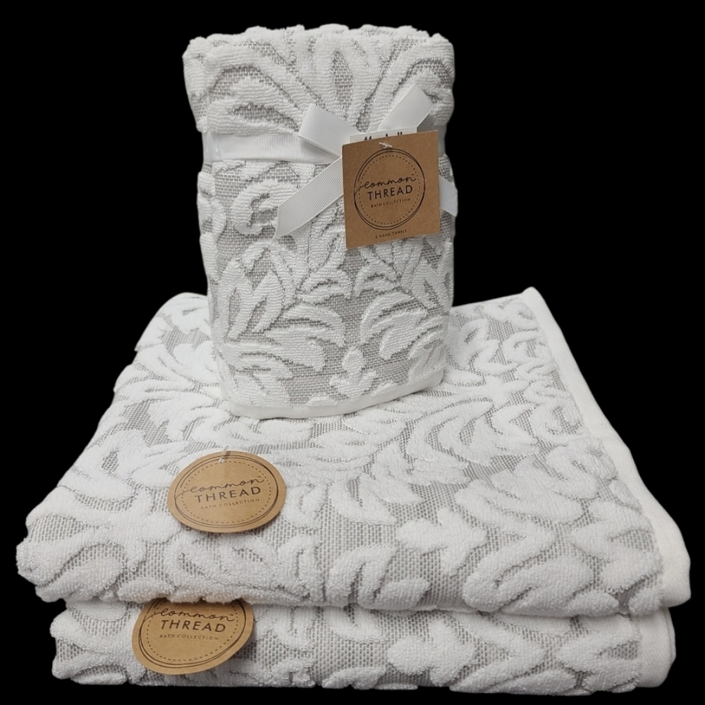 4pc COMMON THREAD Scroll Leaf Damask Luxury Bath & Hand Towel Set White Gray NEW